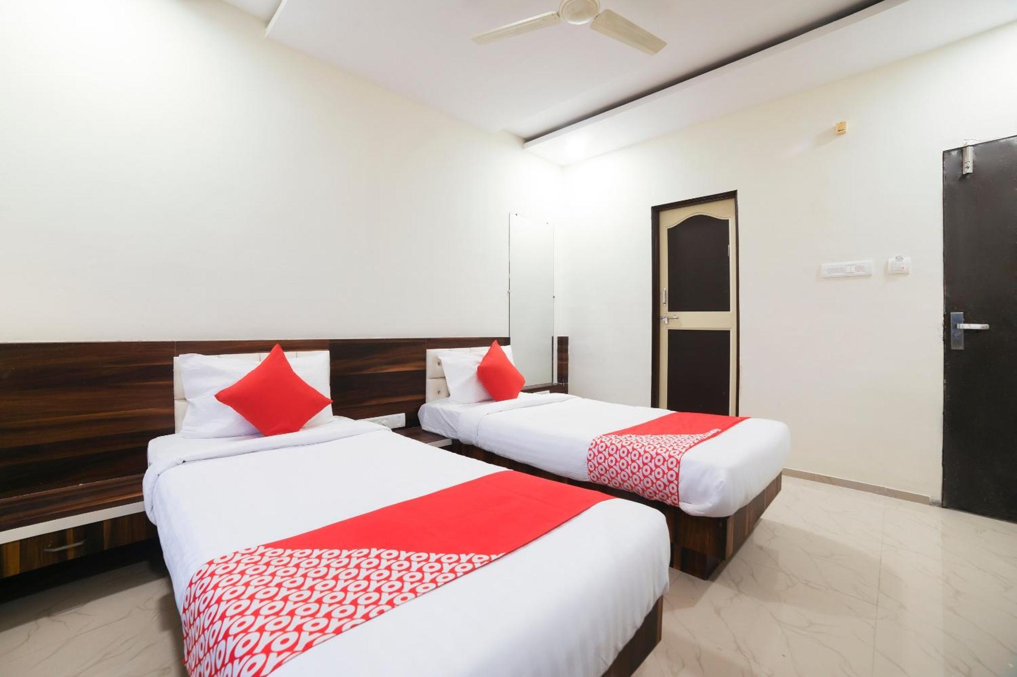 Hotel O Club Metro Nagpur Esterno foto